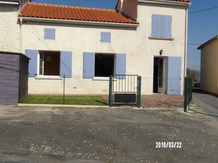 Location de vacances pour 3 personnes, avec jardin et vue, adapté aux familles dans Clam - 3