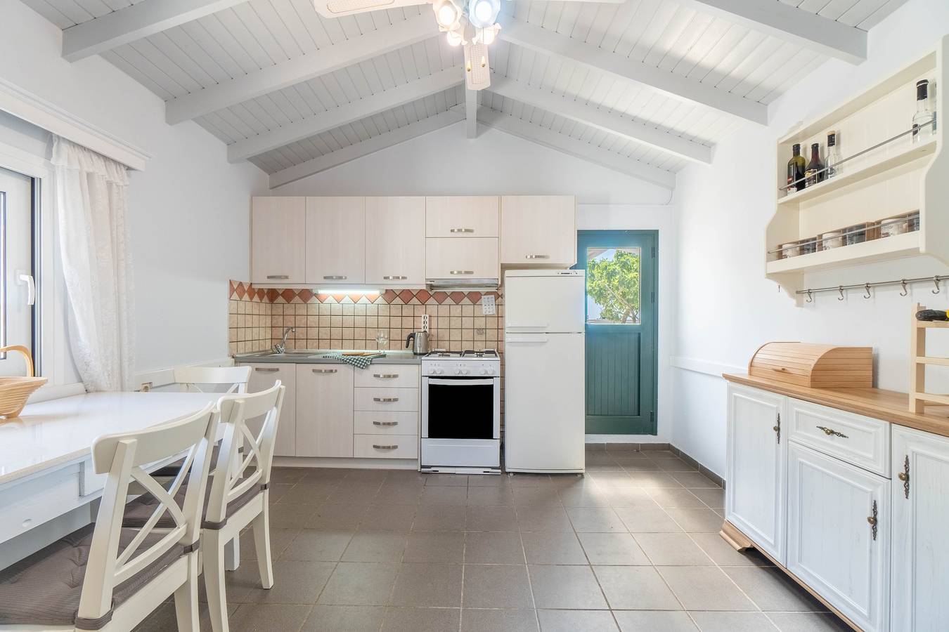 Villa 'Antipaxos Sunset House' con vista mare, Wi-Fi e aria condizionata in Grecia