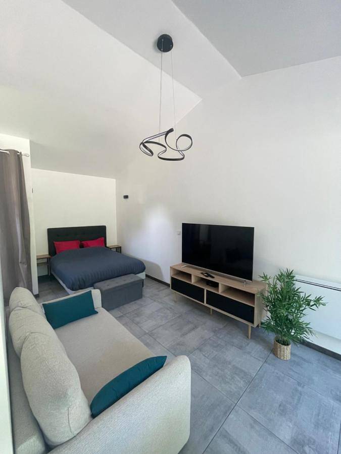 Location de vacances pour 2 personnes, avec Vue à Saint-Georges-des-Coteaux