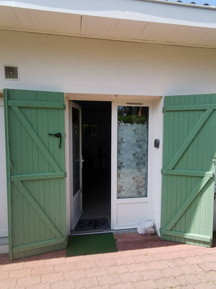Entire apartment, 37 m² Apartment with Private Garden and Wi-Fi in Yerres, Essonne