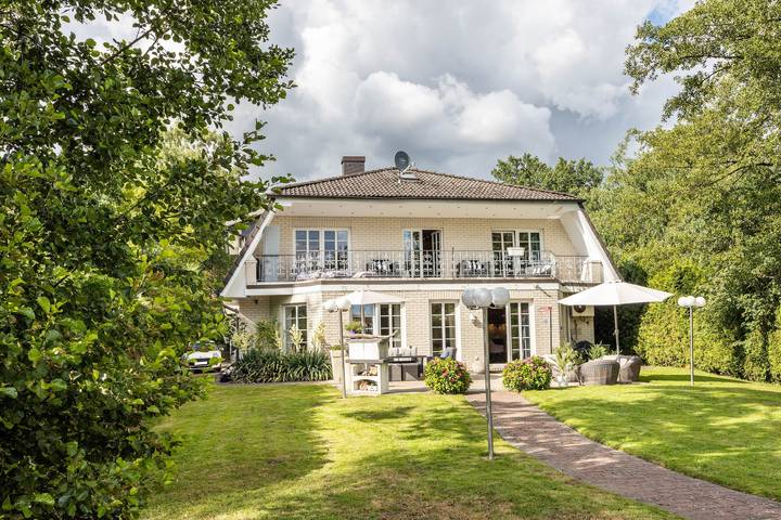 Pension voor 4 personen, with Whirlpool and Tuin as well as Sauna in Hamburg