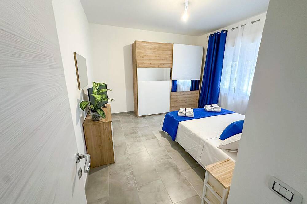 Entire apartment, Amare Apartment, cozy accommodation a few steps from the sea in Nettuno, Rome Province