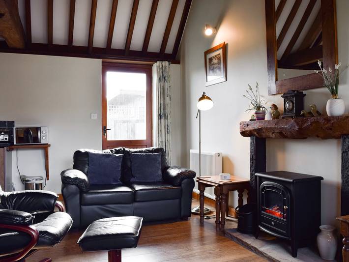 Cottage for 2 people, with garden, with pets in Chiltern Hills