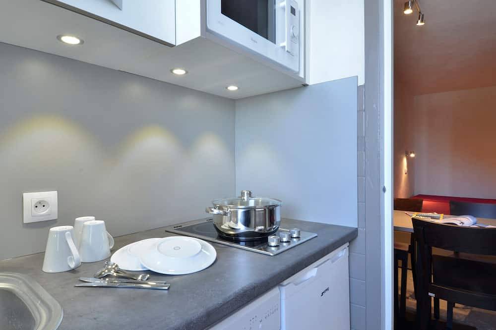 Entire apartment, Renovated divisible studio at the foot of the slopes with balcony in La Plagne, La Plagne-Tarentaise