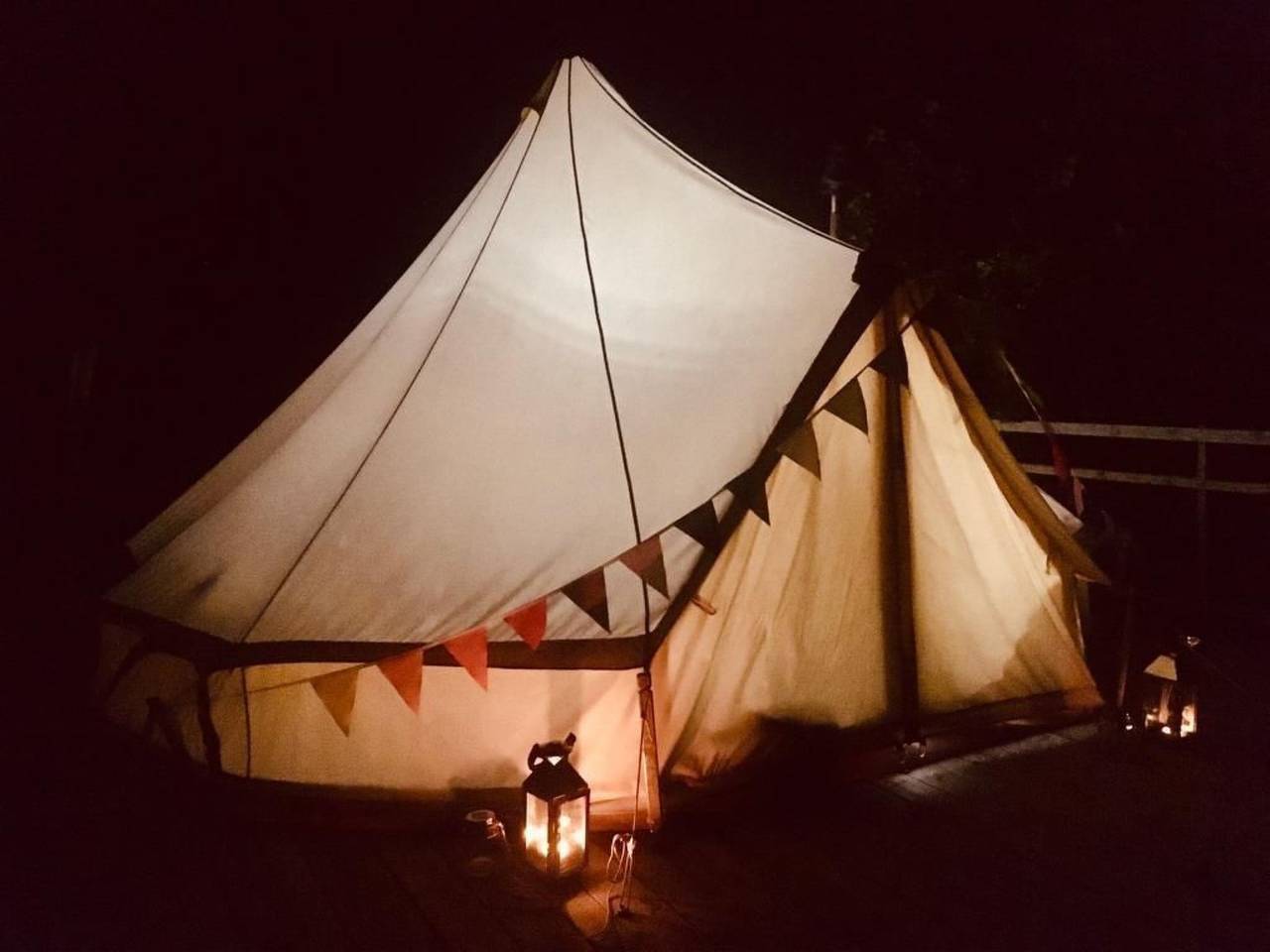 Apartamento vacacional entero, Apartamento de vacaciones para 4 personas con jardín in Lago de los Cuatro Cantones