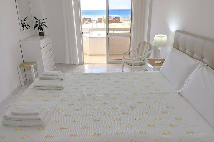 Ganze Wohnung, Beach Seasun Vacation Rentals 2-Bett-Apartment (Ermäßigungen für +28 Nächte) in Praia de Monte Gordo, Monte Gordo