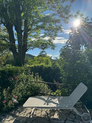 Gîte pour 10 personnes, avec terrasse et vue, animaux acceptés à Mirabel-et-Blacons