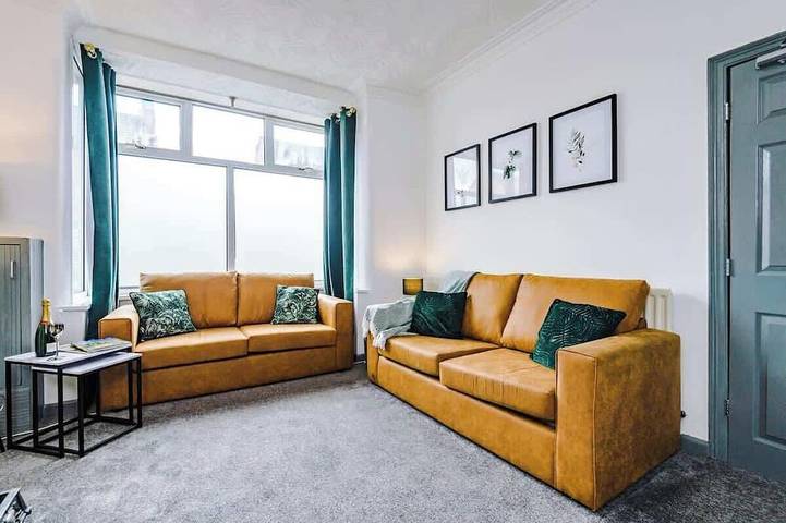 Ferienwohnung für 8 Personen, mit Balkon und Garten - 1