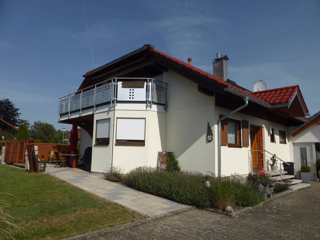 Ganze Wohnung, Ferienwohnung 'Haus Bross' mit Balkon und Wlan in Hayingen, Neckar-Alb