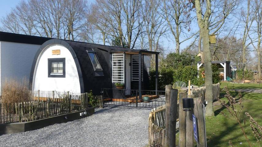 Vakantiehuis voor 2 personen, with terras and tuin as well as uitzicht in Hoogeveen