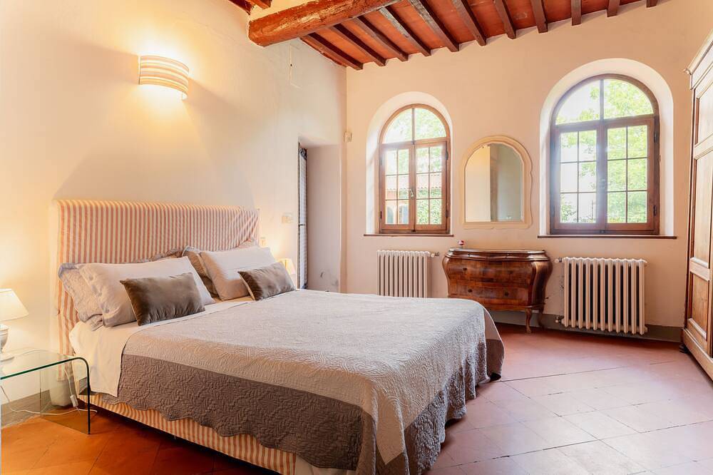 Marginone: Großes Haus mit Pool für 10-15 Personen zwischen Lucca und Florenz mit Olivenhainen, Weinbergen und Wäldern in Altopascio, Lucca Provinz