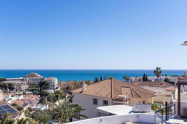 Casa rural para 12 personas, con vistas y jardín además de terraza y piscina en Fuengirola - 3