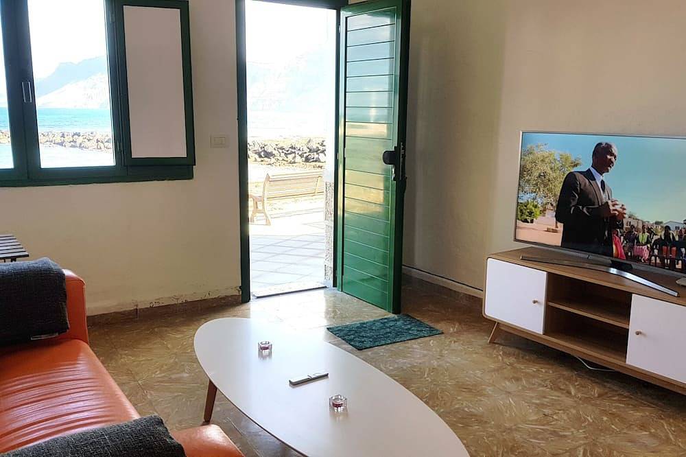 Saltpeter: 1st Beach Line in Famara Beach, Teguise