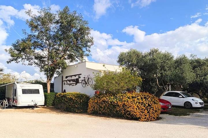 Casa vacanza per 4 persone, con piscina e giardino - 1