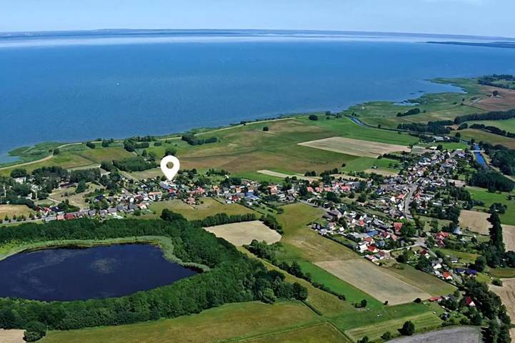 Ferienwohnung für 4 Personen, mit Balkon und Terrasse sowie Garten in Grambin - 2