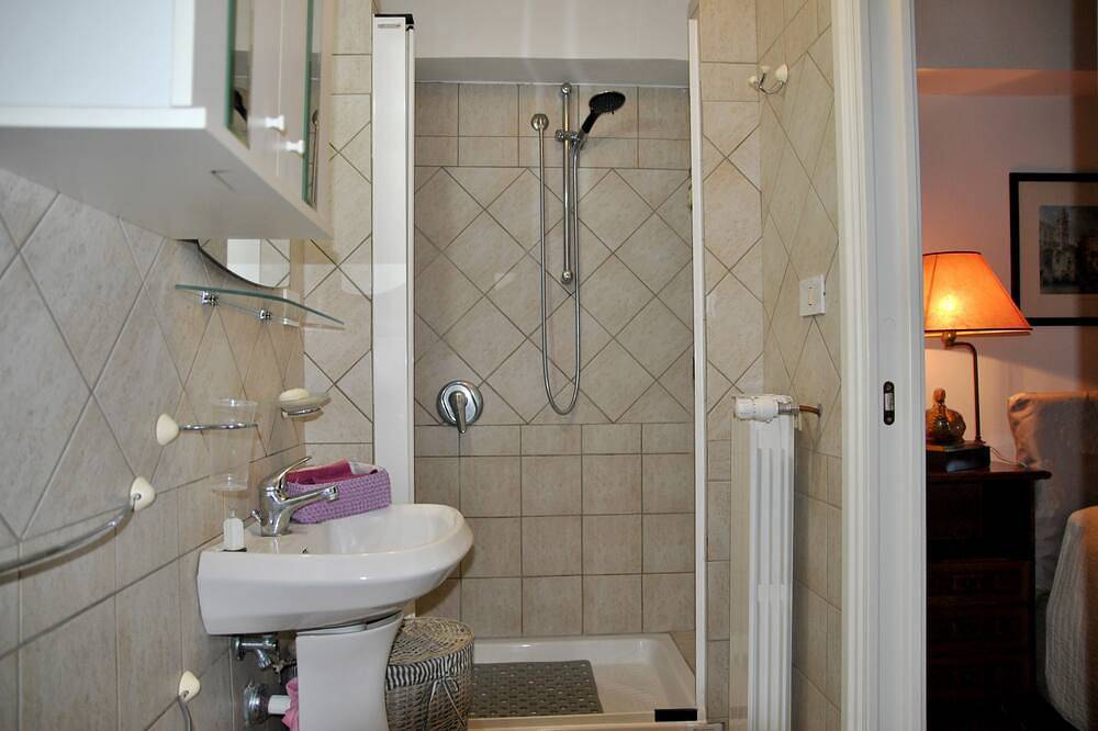 Appartamento intero, Casa Marta - Appartamento con giardino in Formia, Provincia di Latina