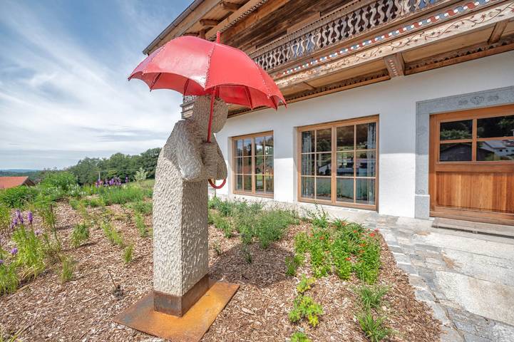 Holiday Home 'Englburger Hof' with Private Terrace, Private Garden and Wi-Fi in Tittling, Eastern Bavaria
