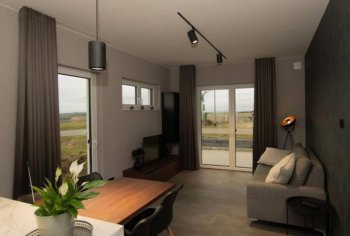 Ferienwohnung für 3 Personen, mit Terrasse und Garten sowie Ausblick in Kirn-Land