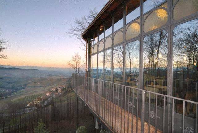 Hotel Villa Beccaris in Monforte d'Alba, Langhe