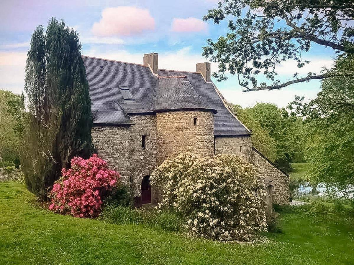 Splendide Manoir - Proche plages - 4 chambres - 3sdb - 8 pers - Wifi in Plounérin, Région de Lannion