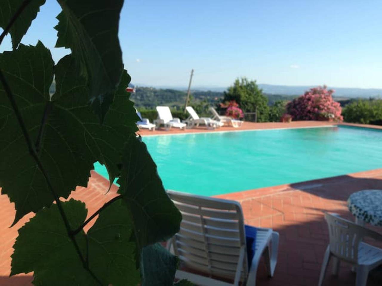 Appartement entier, Limonaia – Élégant Appartement Toscan avec Grands Espaces, Piscine et Détente in Montespertoli, Province de Florence