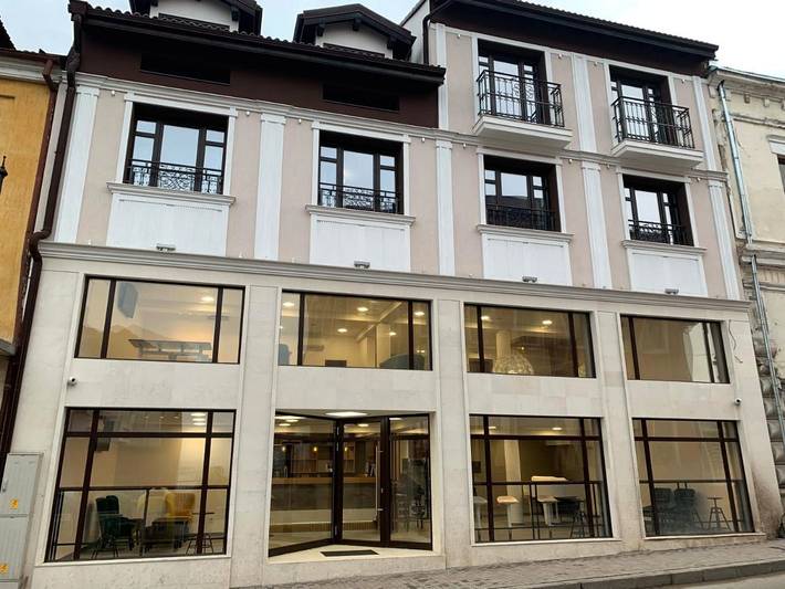 Chambre d’hôte pour 4 personnes, avec vue ainsi que terrasse et jardin dans Veliko Tarnovo