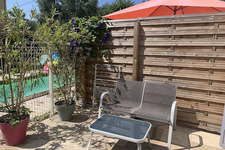 Maison de vacances pour 4 personnes, avec piscine ainsi que terrasse et jardin - 1