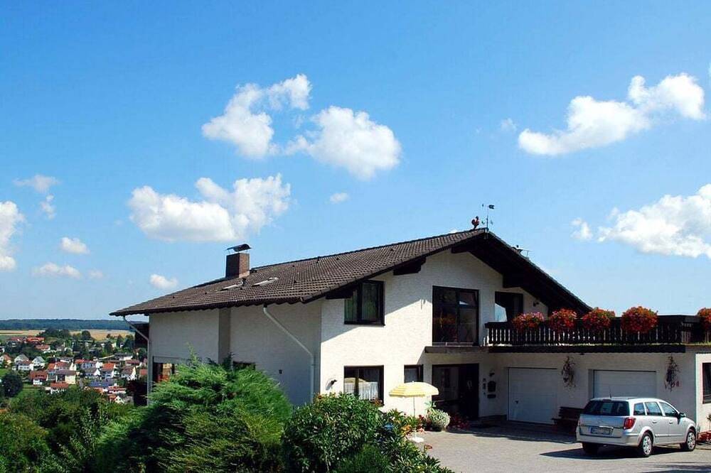 Haus Fernblick Wohnung 1 in Bad König, Main-Odenwald