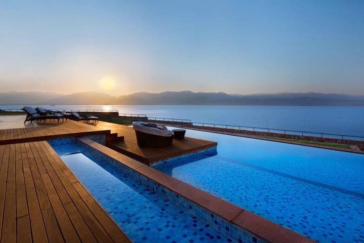 Hôtel pour 4 personnes, avec terrasse ainsi que piscine et sauna à Eilat