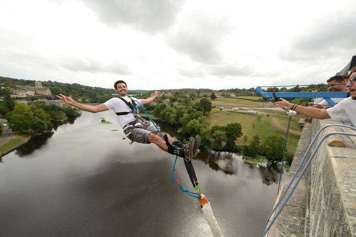 Location de vacances pour 6 personnes, avec vue et jardin, animaux acceptés à Oradour-Fanais - 2