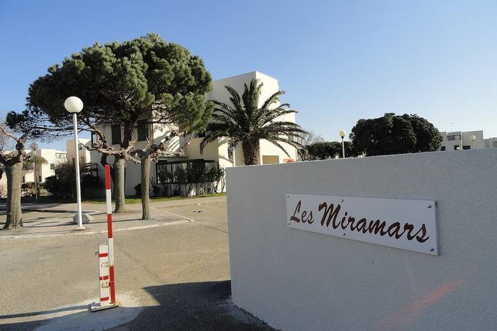 Ganze Wohnung, Erdgeschoss direkten Zugang zum Strand, große Terrasse in Le Barcarès, Côte d'Améthyste