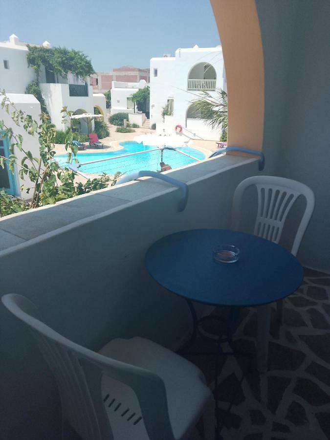 Location de vacances pour 2 personnes, avec vue ainsi que balcon et jardin, adapté aux familles dans Agia Anna - 4