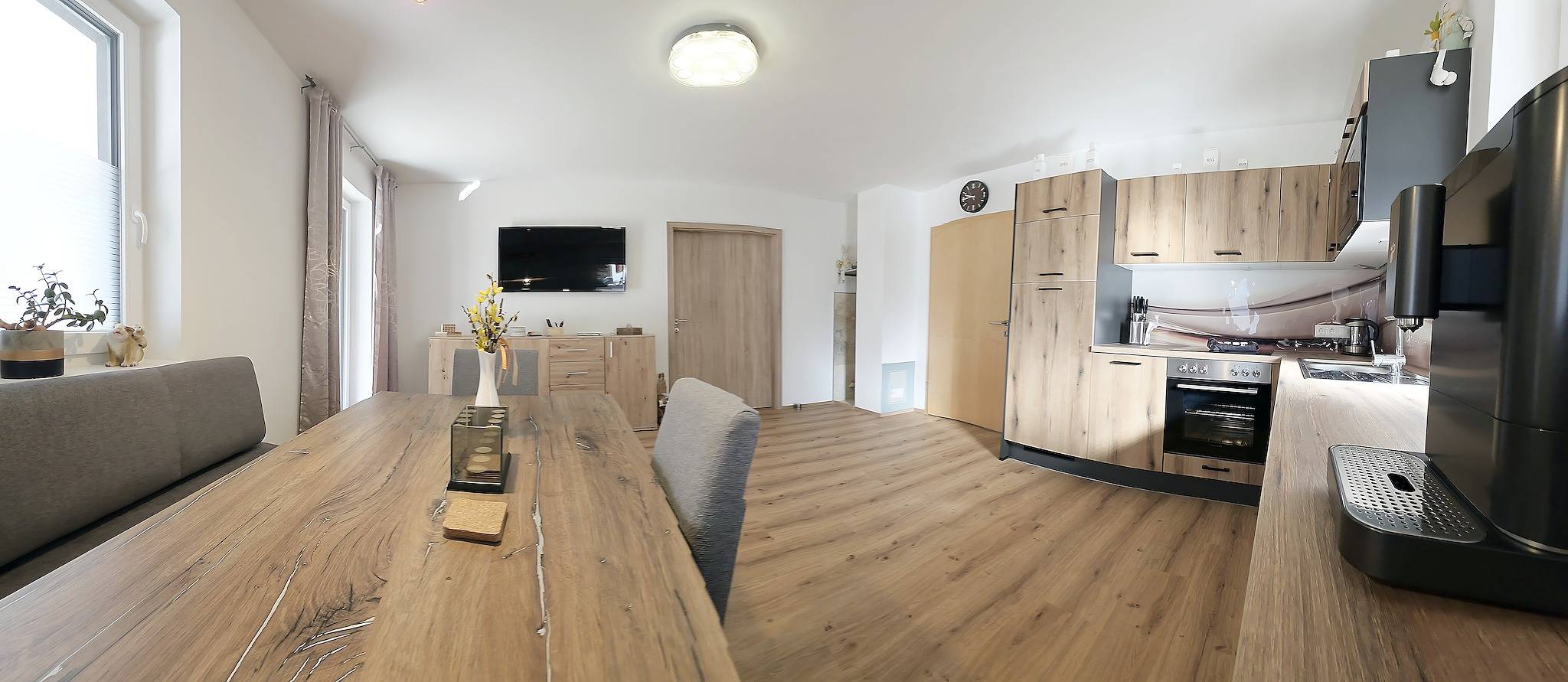 Ganze Wohnung, Apartment 'Koni´s Ferienwohnung' mit Bergblick und überdachten Autoabstellplatz in Rangersdorf, Bezirk Spittal an der Drau