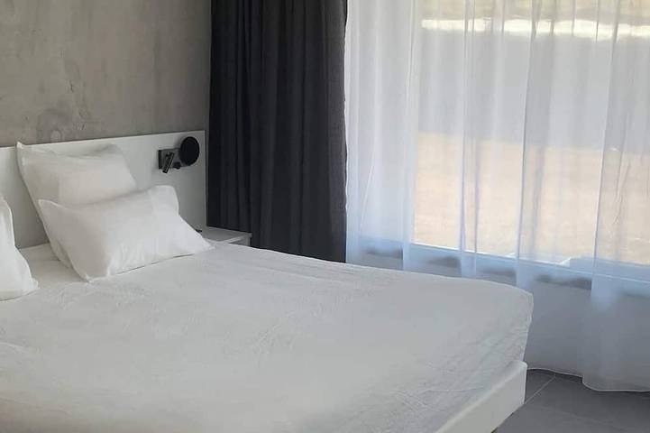 Location de vacances pour 4 personnes, avec jacuzzi ainsi que terrasse et jardin, animaux acceptés dans Bréhec - 2