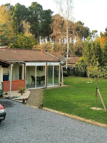 Gîte pour 3 personnes, avec jardin et terrasse, animaux acceptés à Onesse-Laharie