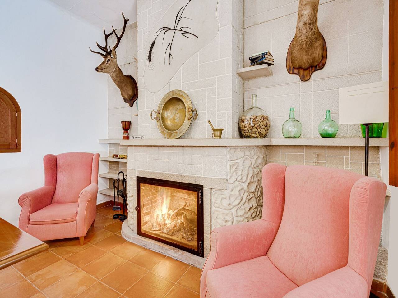 Inviting Mansion in Pozo-Lorente with Public Swimming Pool in Pozo-Lorente, La Manchuela