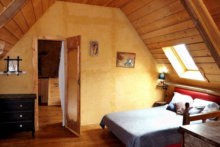 Gîte pour 2 personnes, avec terrasse à Camlez - 4