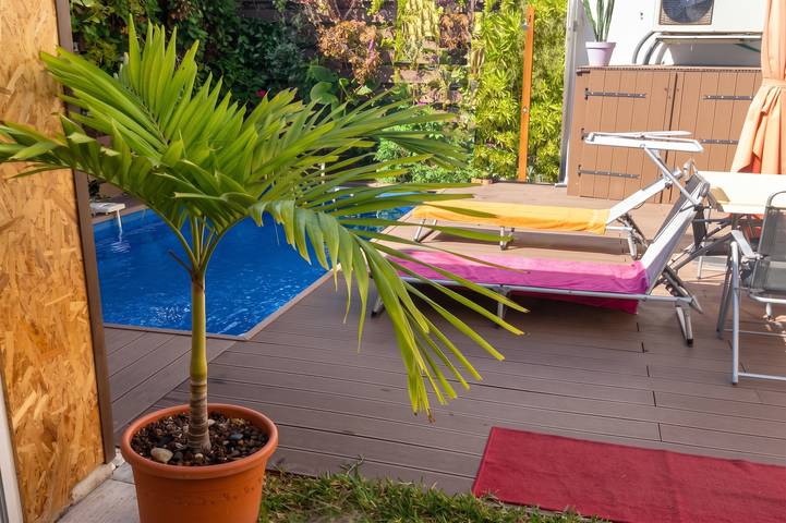 Studio entier, Charmant studio avec piscine à Le Port de 20 m² in Île de la Réunion