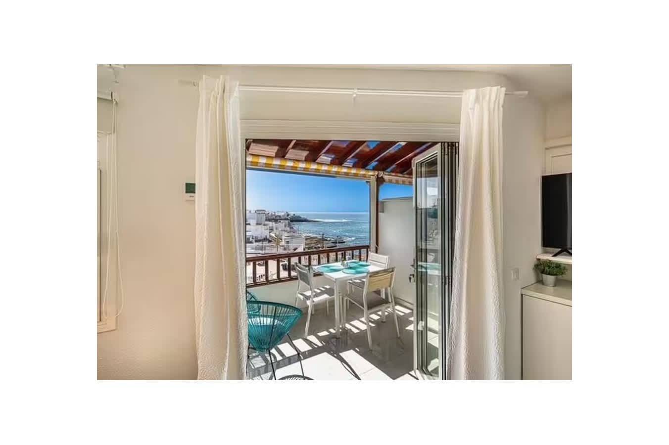 Ganze Wohnung, Costa Caleta 1 - Two Bed in La Caleta, Adeje
