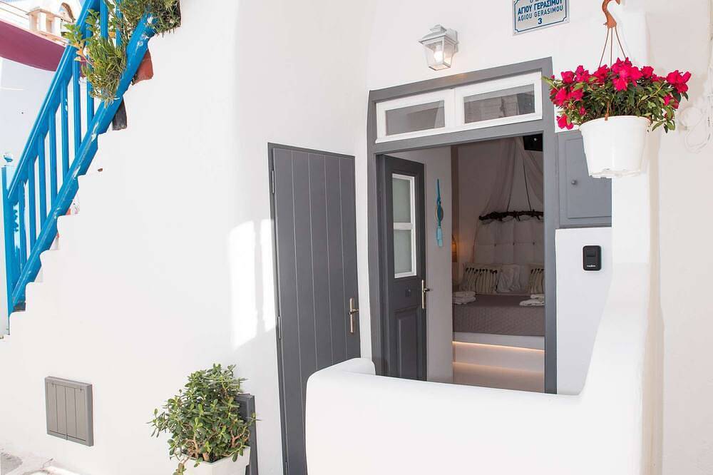 Entire apartment, “Seablue Venice” House 2 in Mykonos