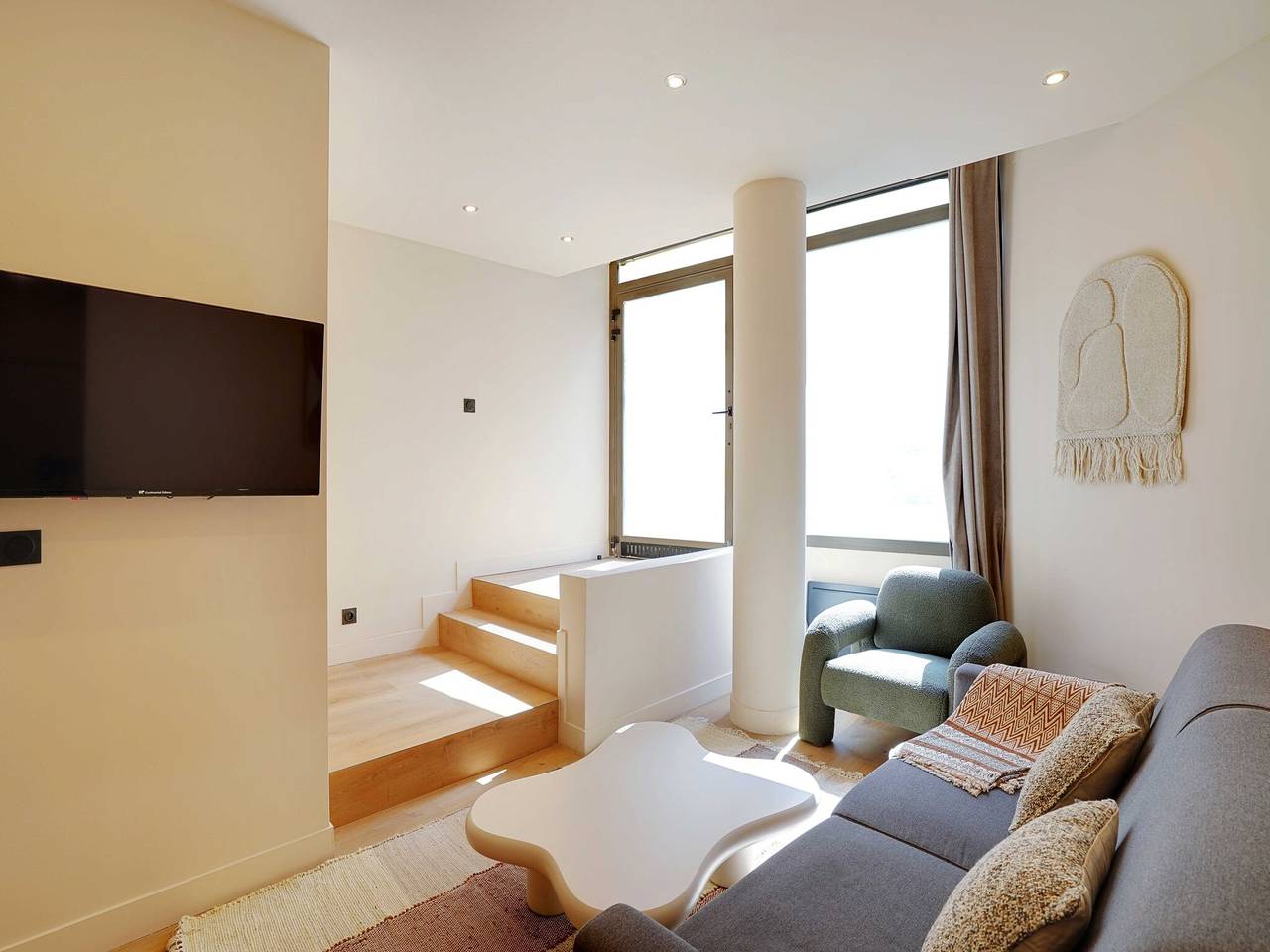 Entire apartment, Modern Apartment - 2Bd/8P - Place D'Italie in 13th Arrondissement, Paris