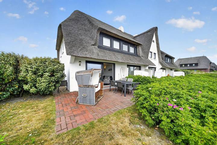 Ganze Wohnung, Ferienwohnung unter Reet mit atemberaubenden Blick auf das Wattenmeer in Rantum, Sylt (Gemeinde)