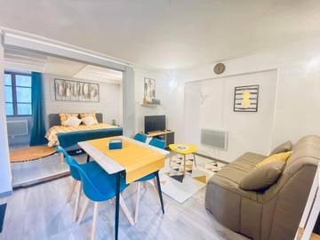 Gîte pour 4 personnes, avec balcon à Laon
