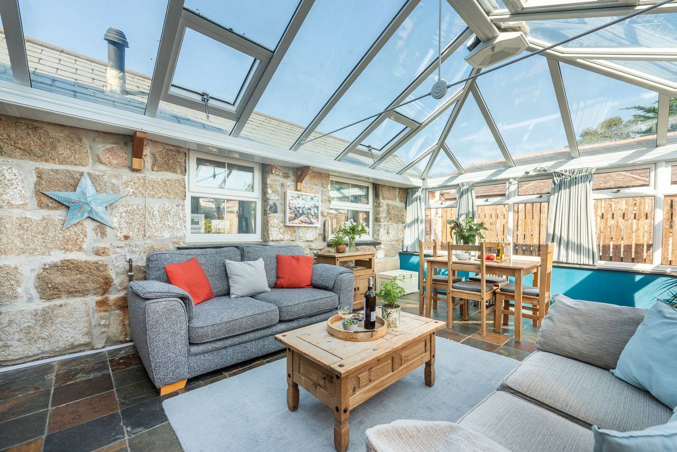 Entire holiday apartment, Laity Vean Hideaway in Carbis Bay, Cornwall