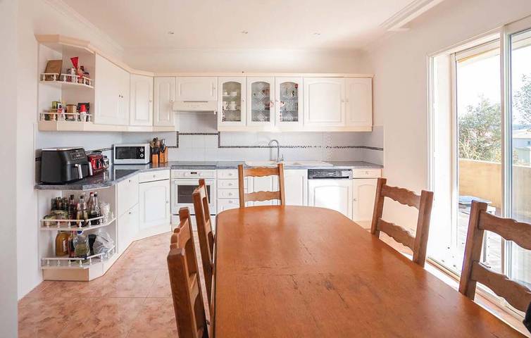 Encantador apartamento de 150 m² con piscina y wifi en Rochefort-du-Gard in Rochefort-du-Gard, Region de Nimes