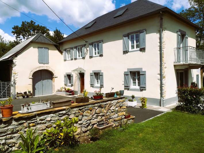 Gîte pour 6 personnes, avec jardin et balcon