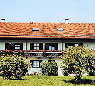 Ferienwohnung für 4 Personen, mit Terrasse und Garten sowie Sauna