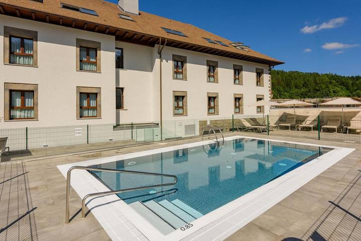 Hôtel pour 2 personnes, avec piscine ainsi que terrasse et vue à Ochagavía - 4