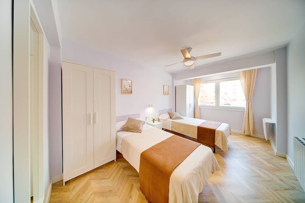 Entire apartment, Apartamento muy Coqueto a 5 Min, Pabellon Principe Felipe in Saragossa, Saragossa Province