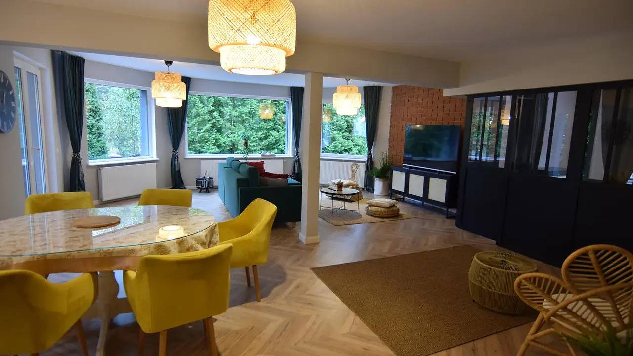 Cały apartament wypoczynkowy, Apartament wakacyjny dla 9 osób z balkon in Stężyca, Powiat kartuski
